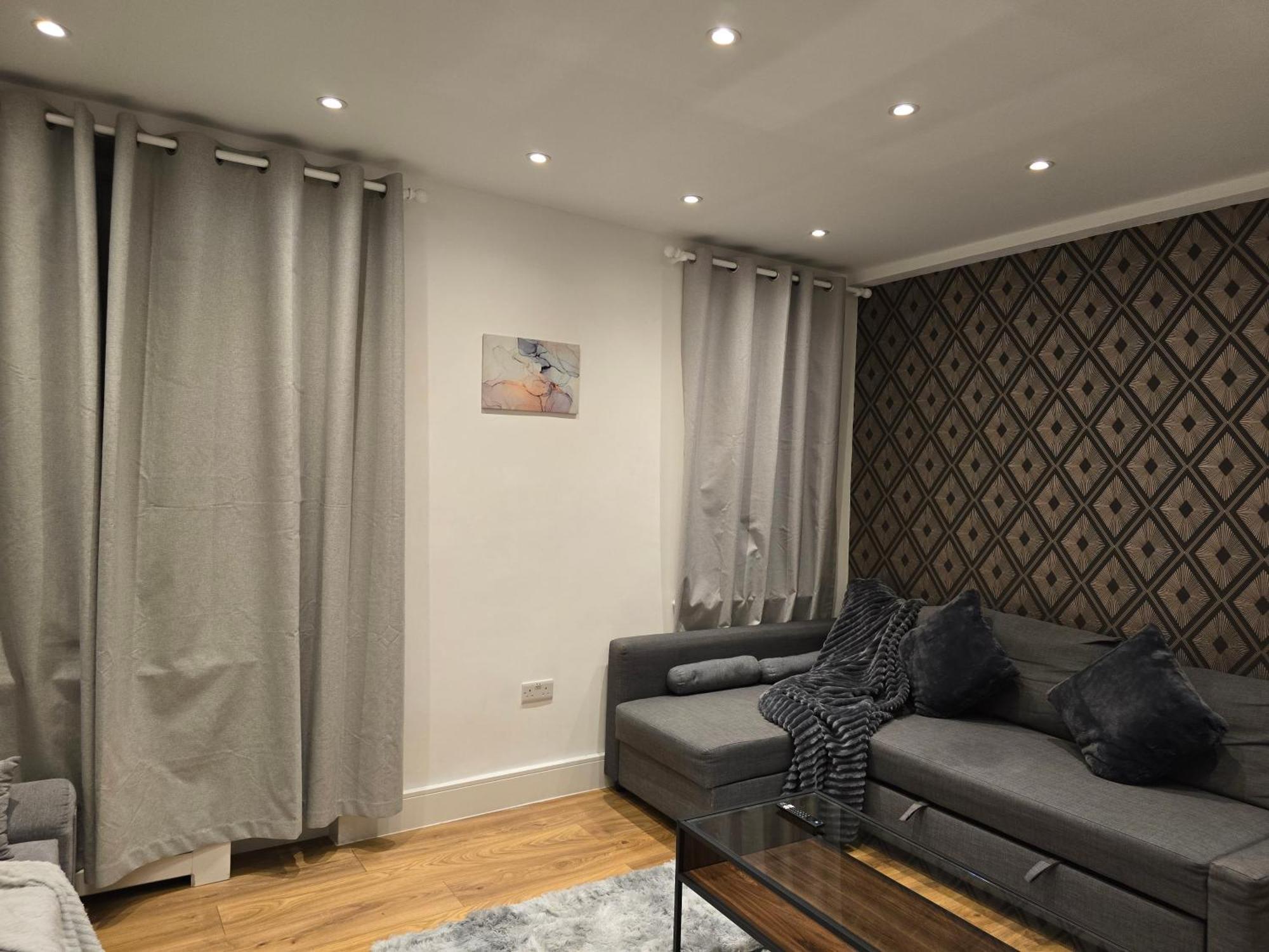 Cozy Step Away Hyde Park And Oxford Street Appartamento
